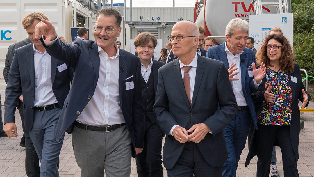 Startschuss für Power-to-Liquids-Anlage im Hamburger Hafen